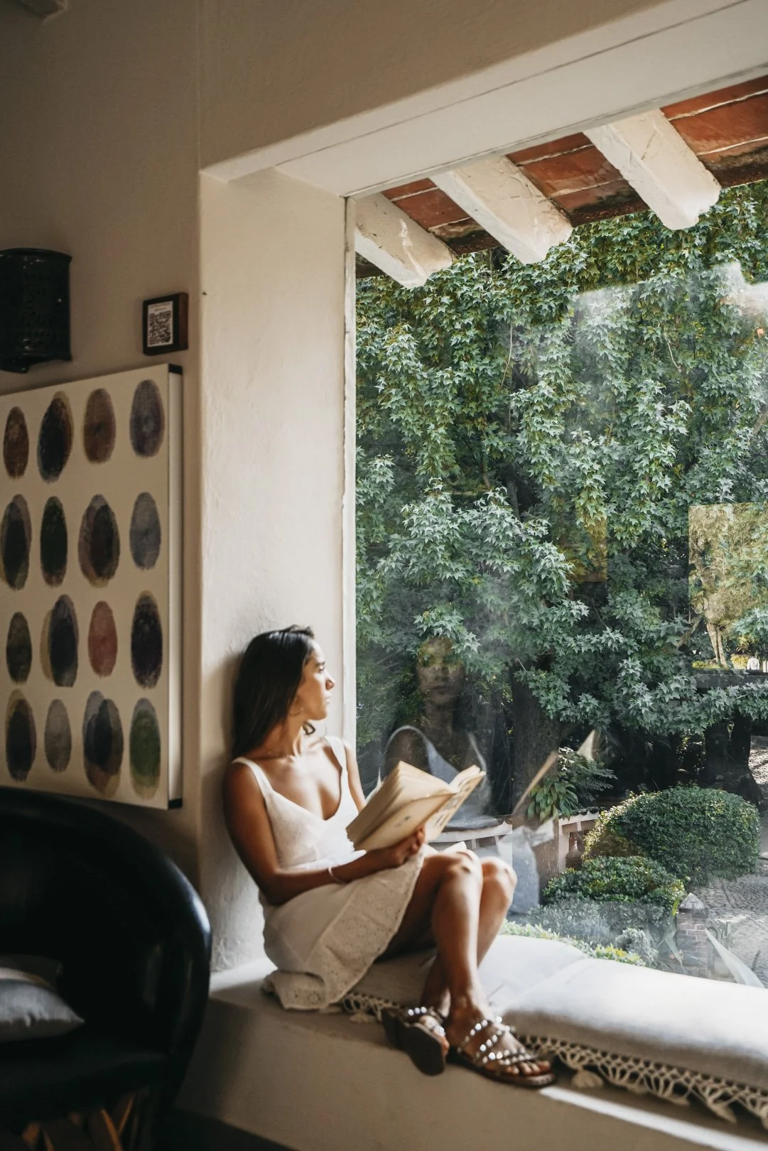 Unique Balance natural light photos with a model for Mexican brand