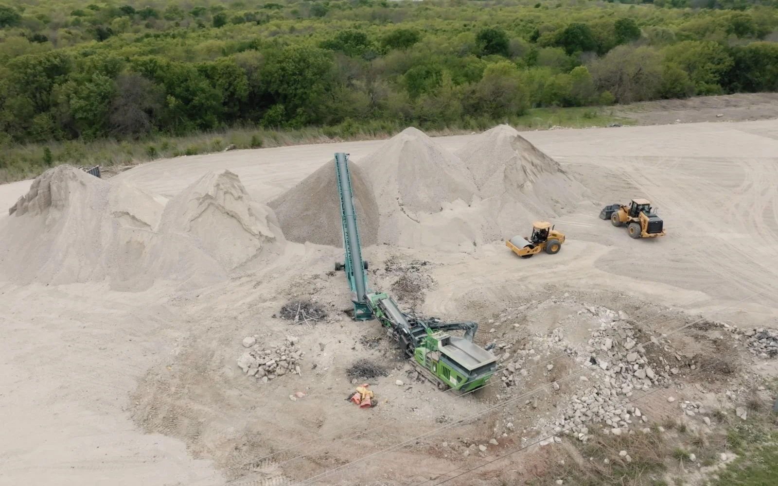 Republic-excavation-dfw-rock-crushing-aerial-01.jpg