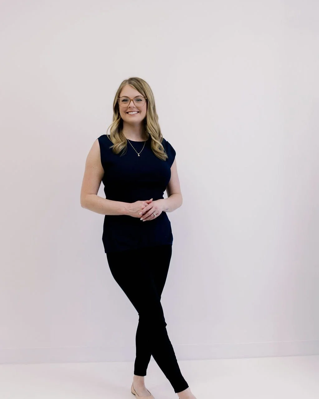Hi, I'm Ashley 🤍 trauma therapist, huge Taylor Swift fan, dog mom to two amazing pups, Shadow &amp; Scout, and proud Annapolis local. I try to travel to a new country every year &mdash; and somehow I always come home even more grateful for the work 