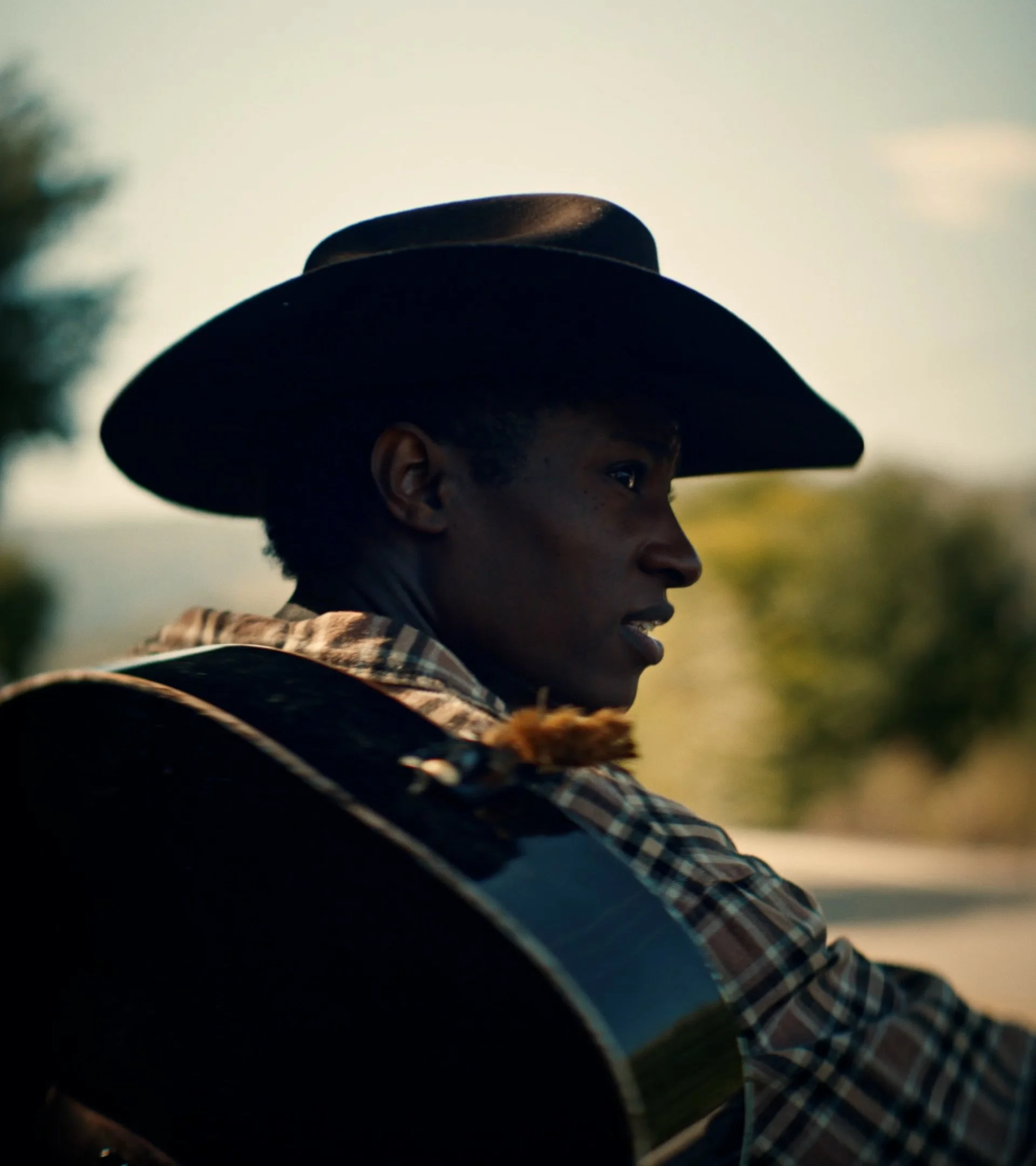 cut1_v1 (2160p).00_00_37_08.Still024.jpg