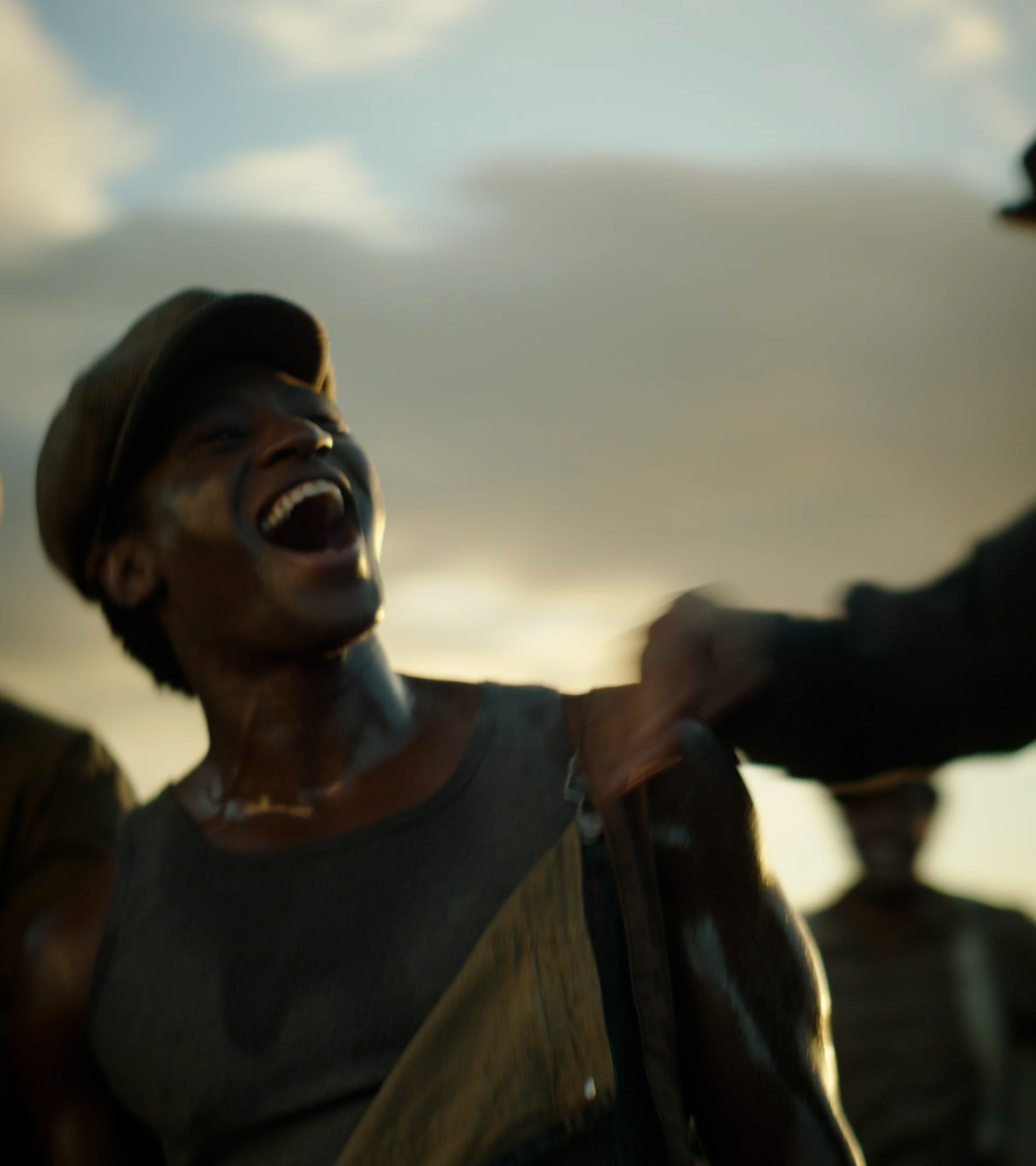 cut1_v1 (2160p).00_04_12_03.Still064.jpg