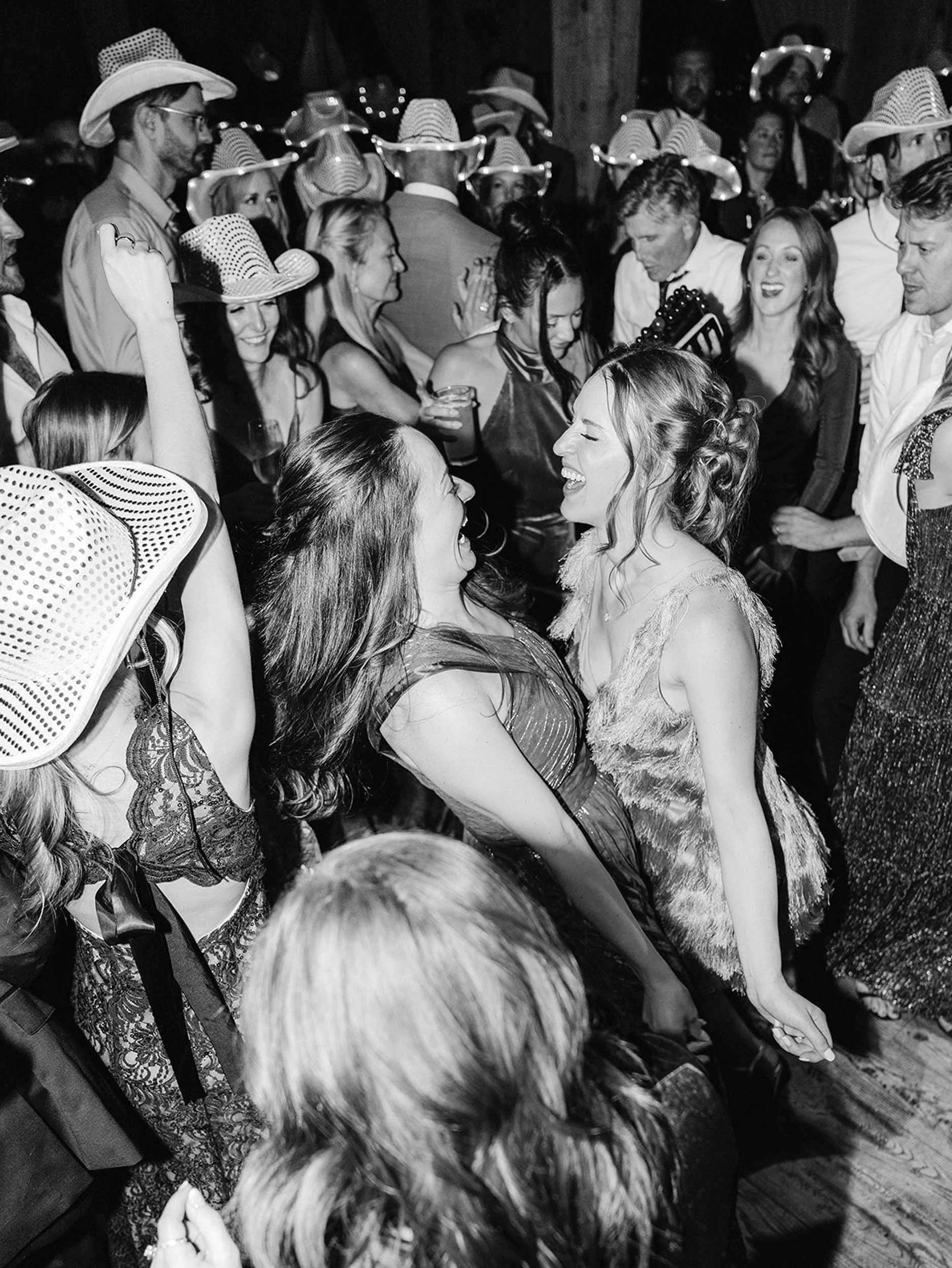 SneakPeek 212 JillianDaniel WEDDING.jpg