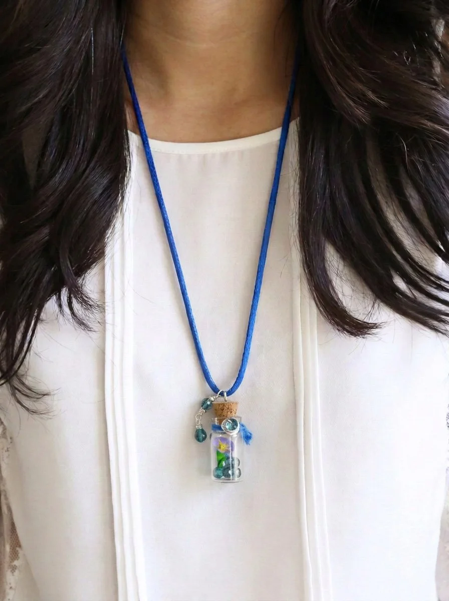 september-birth-flower-necklace-model.jpg