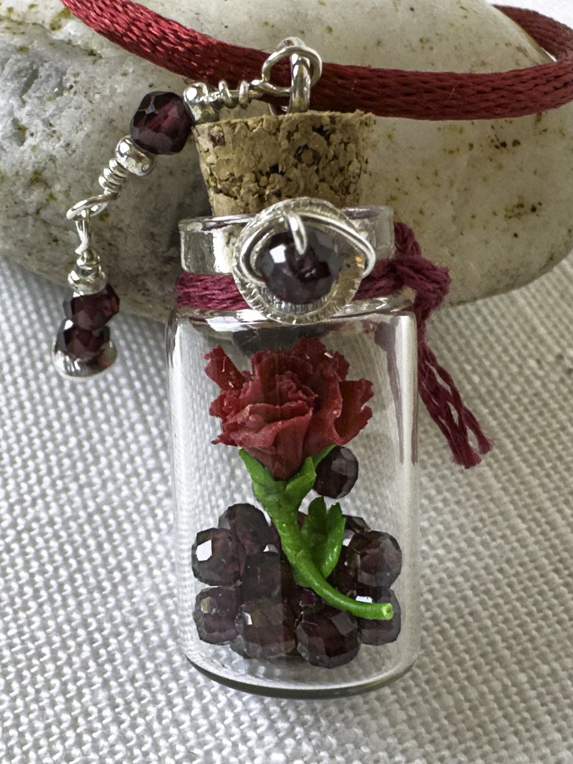 January-birth-flower-necklace-detail.jpg