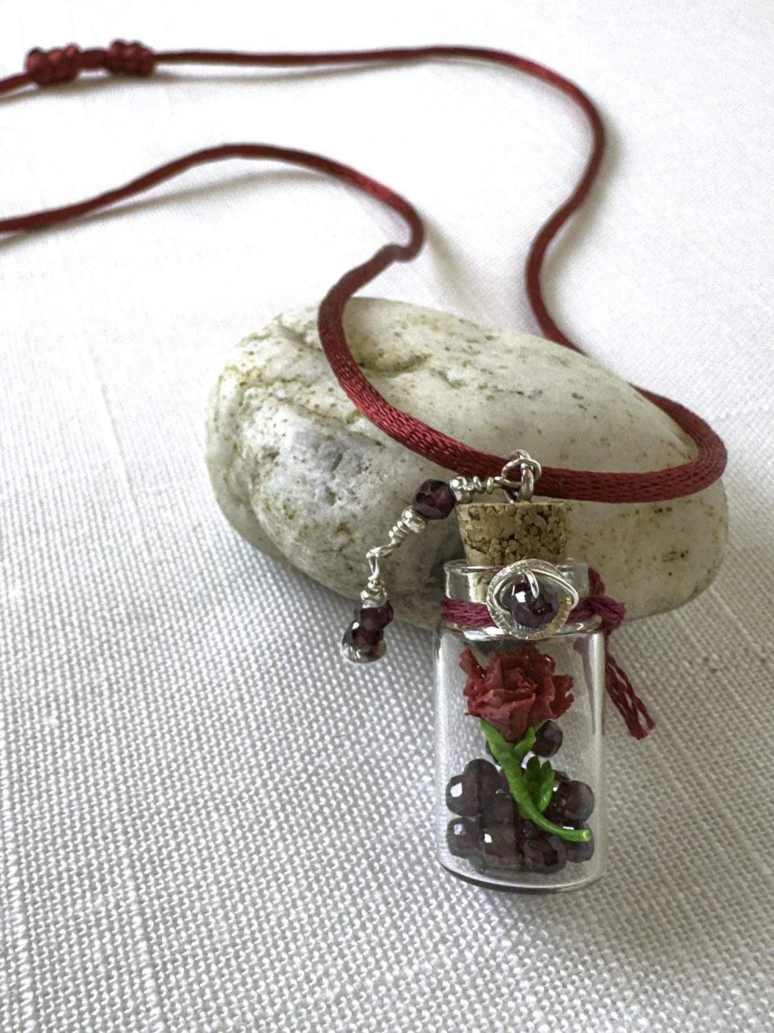 January Birth Flower Necklace-Garnet & Carnation