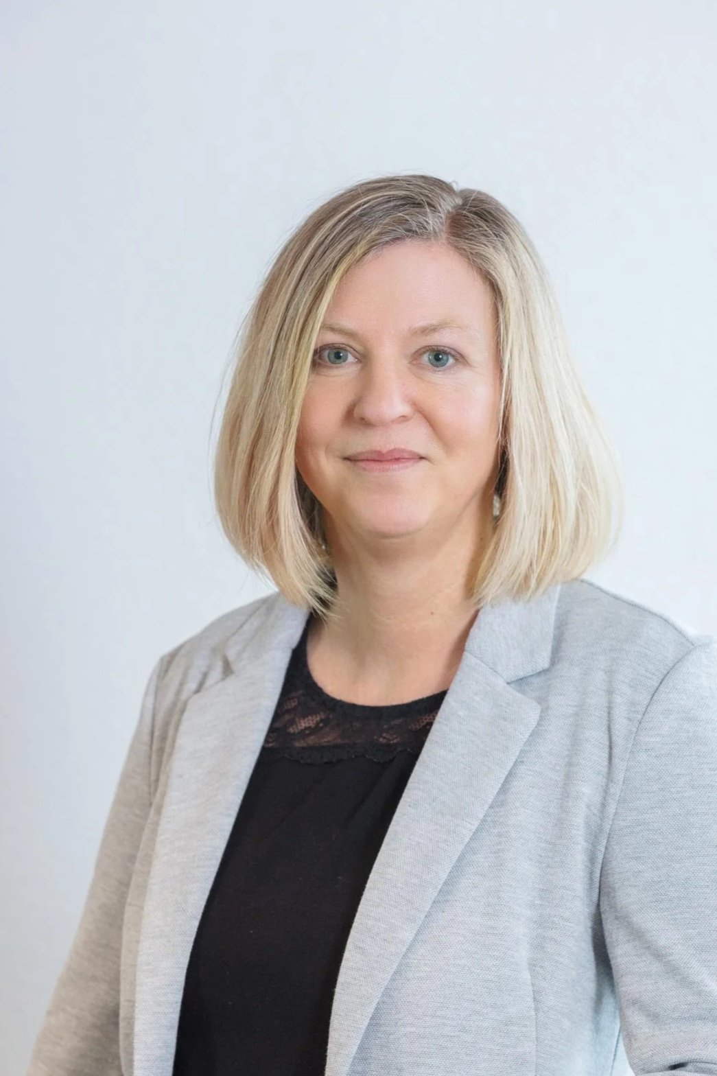  Eva Tolksdorf Steuerfachwirtin bei Regina Lackner Buchhaltung: FiB,Lohn & Beratung