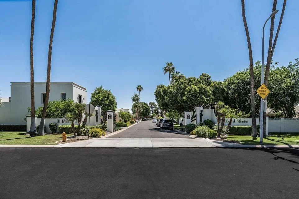 4226 N 69TH Place_9.jpg