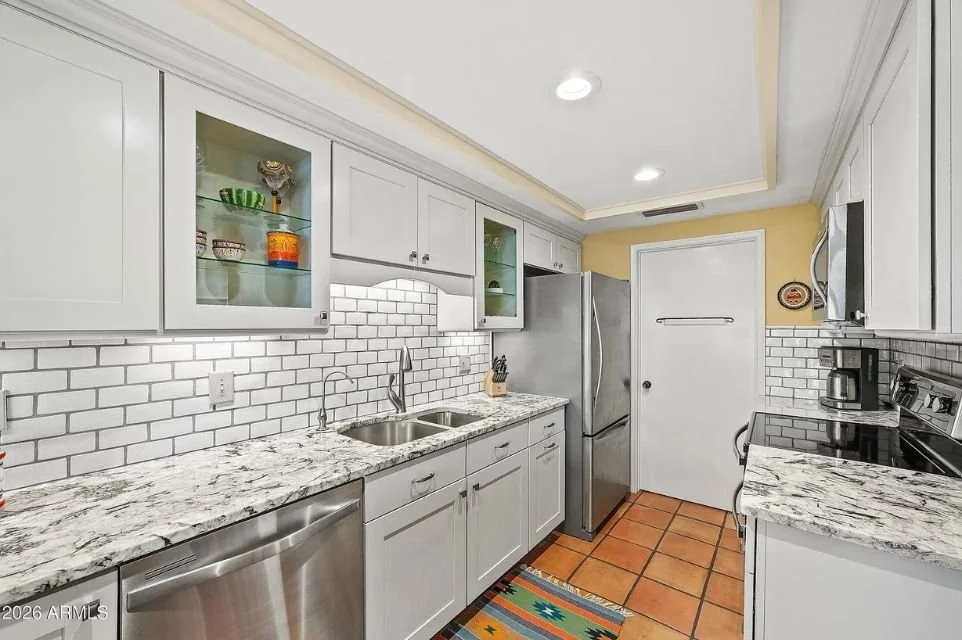 villa-adrian-listing-kitchen-scottsdale.jpg