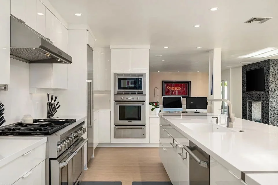 McCormick-Ranch-Listing-Kitchen1-Scottsdale.jpg