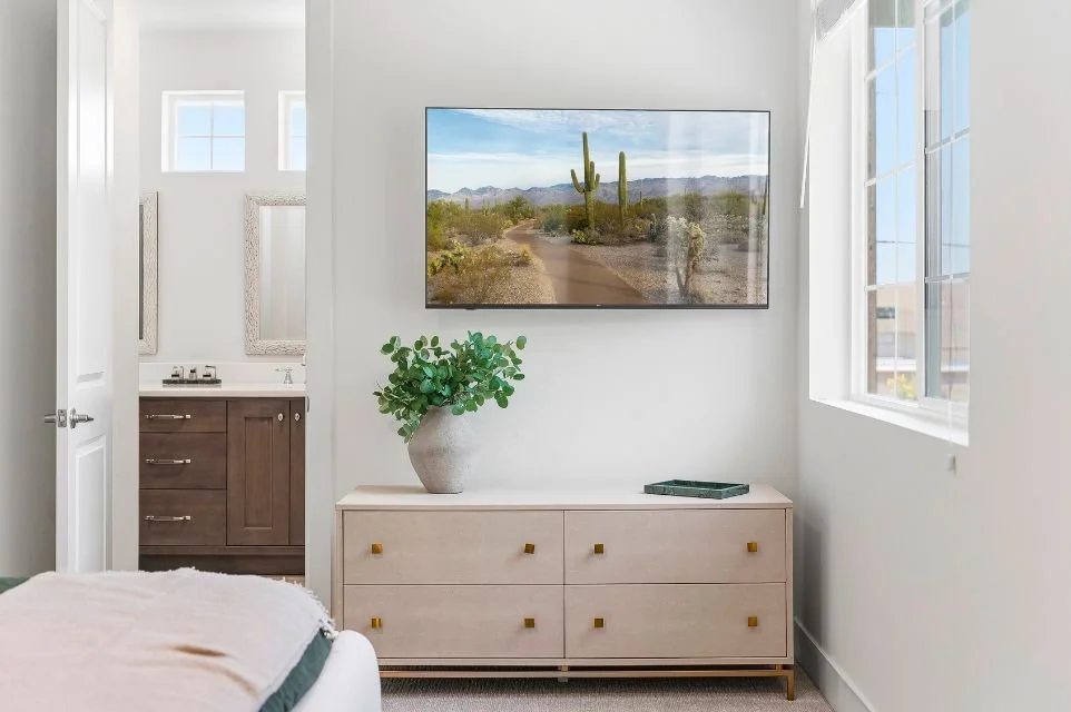 4017-n-40th-street-arcadia-lite-bedroom-interior-listing.jpg