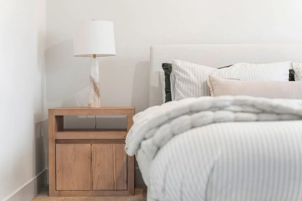 4017-n-40th-street-arcadia-lite-close-up-bed-listing.jpg
