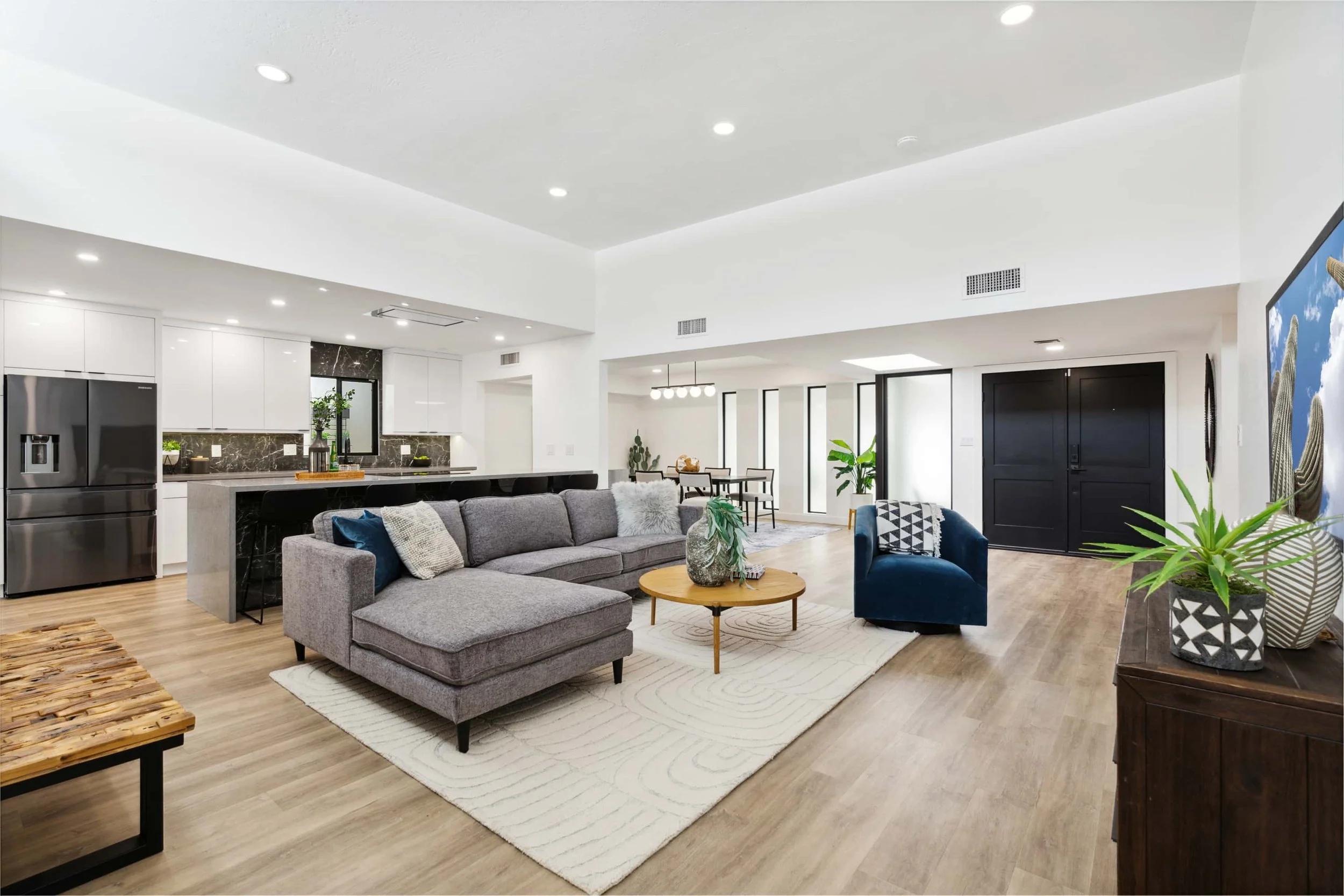 Luxury living room with vaulted ceiling and skylight in Arcadia Lite, Phoenix