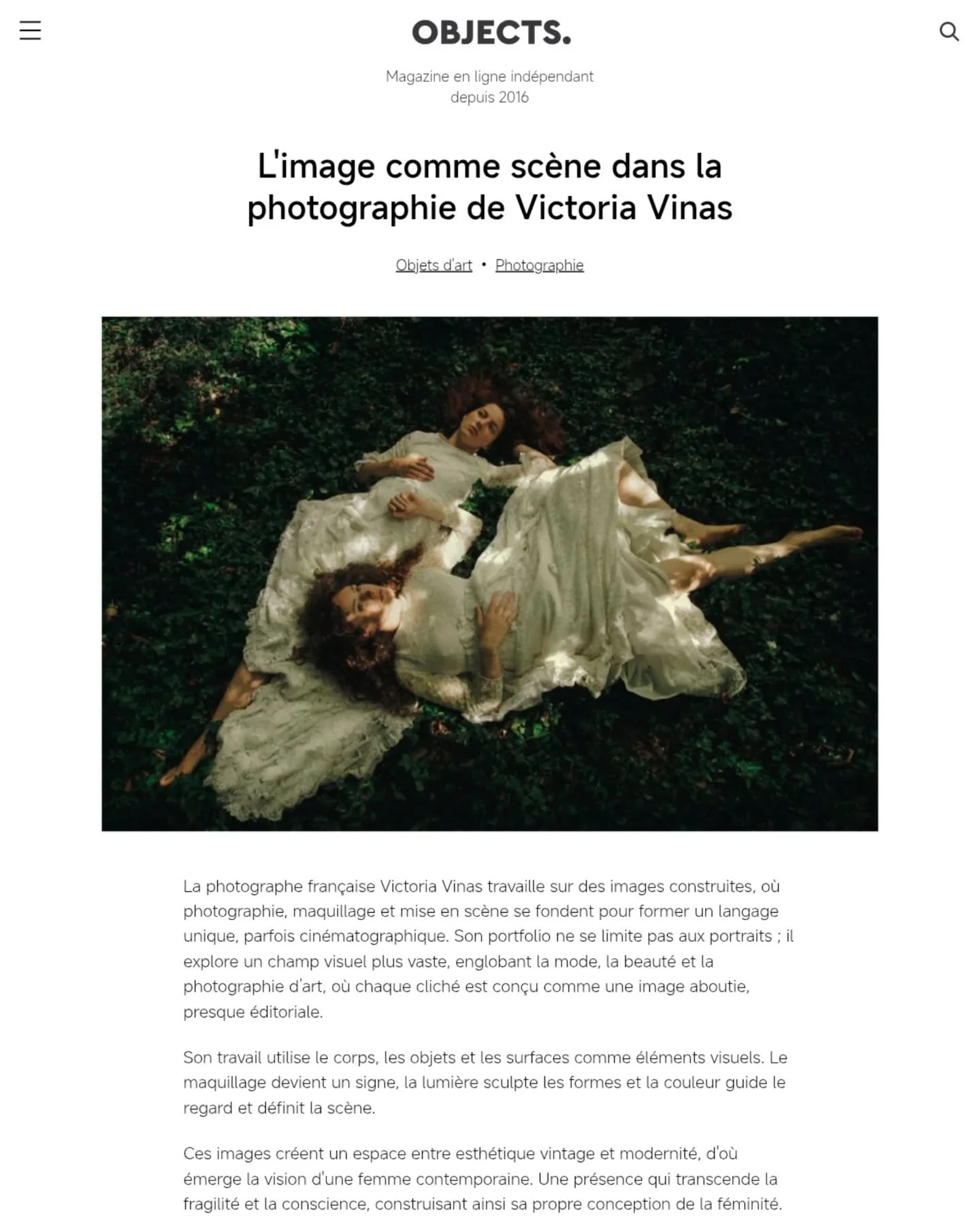 @objectsmag 🙏🏻🌹
"L&rsquo;immagine come scena nella fotografia di Victoria Vinas

La fotografa francese Victoria Vinas lavora su immagini costruite, dove fotografia, trucco e direzione si mescolano fino a diventare un unico linguaggio a tratti