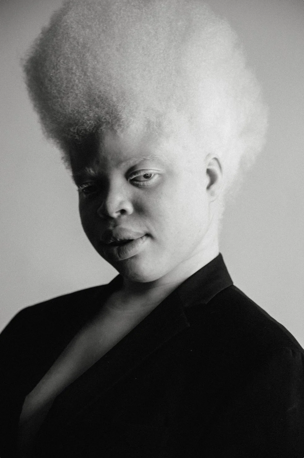 Portrait femmes-43.jpg Reine Hermione Etalle Albino and human