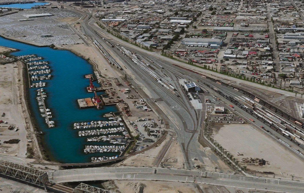 Berth 200 Roadway Extension