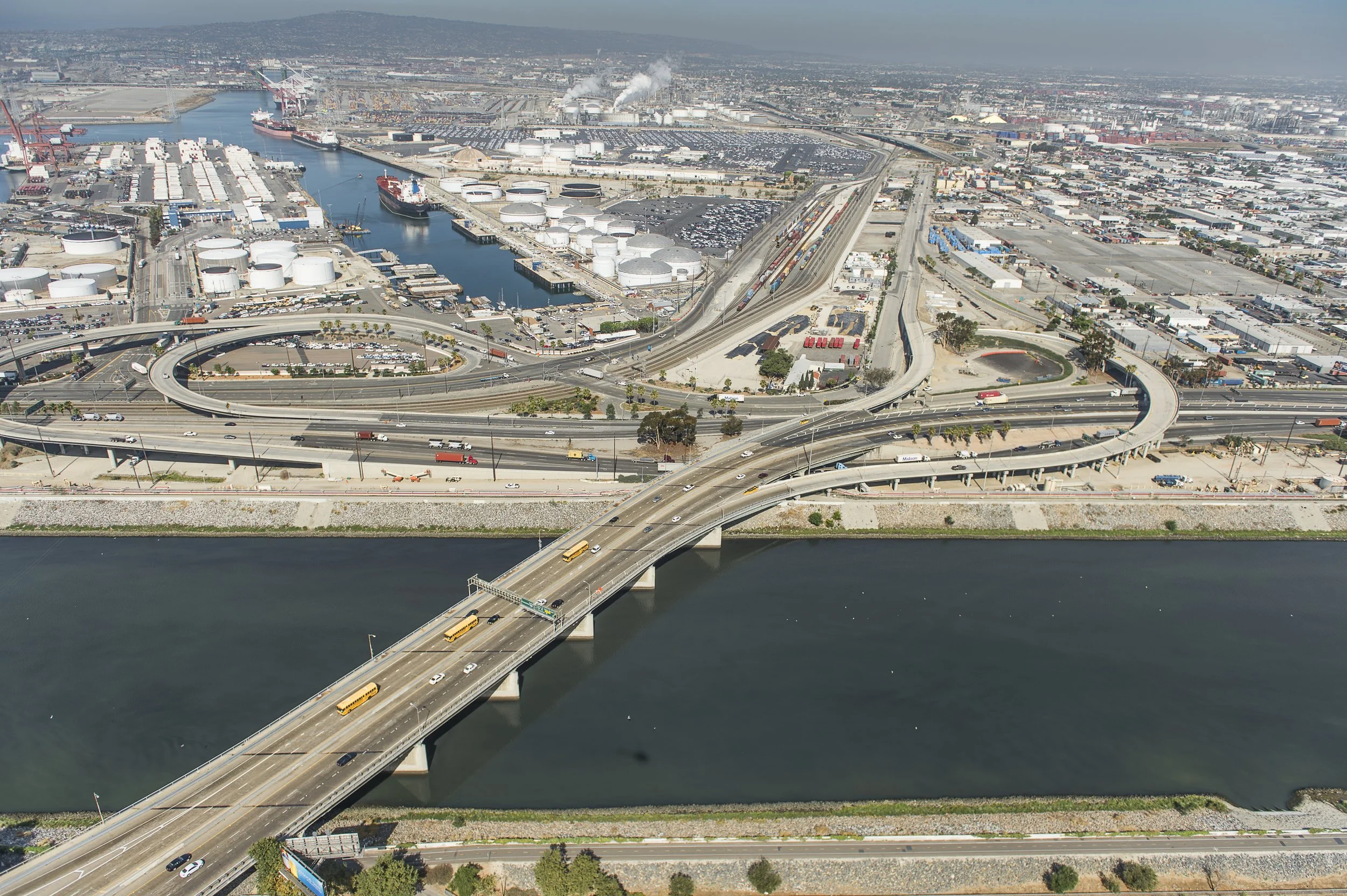 Pier B On Dock Rail Support Facility Program