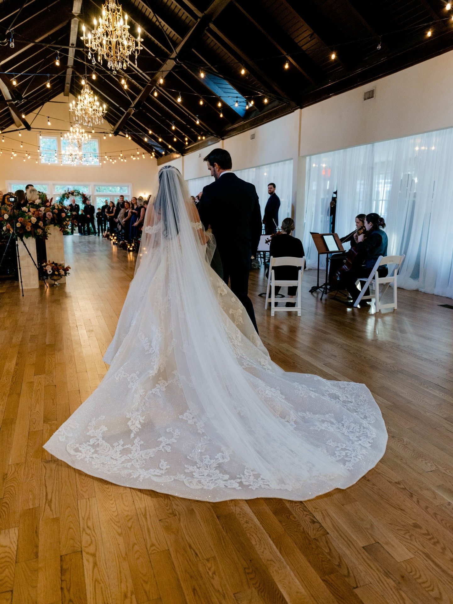 Here at EE special Events we love string quartets! It brings such an elevated feel to your ceremony.
Inquire today! 
#liveweddingentertainment #liveband