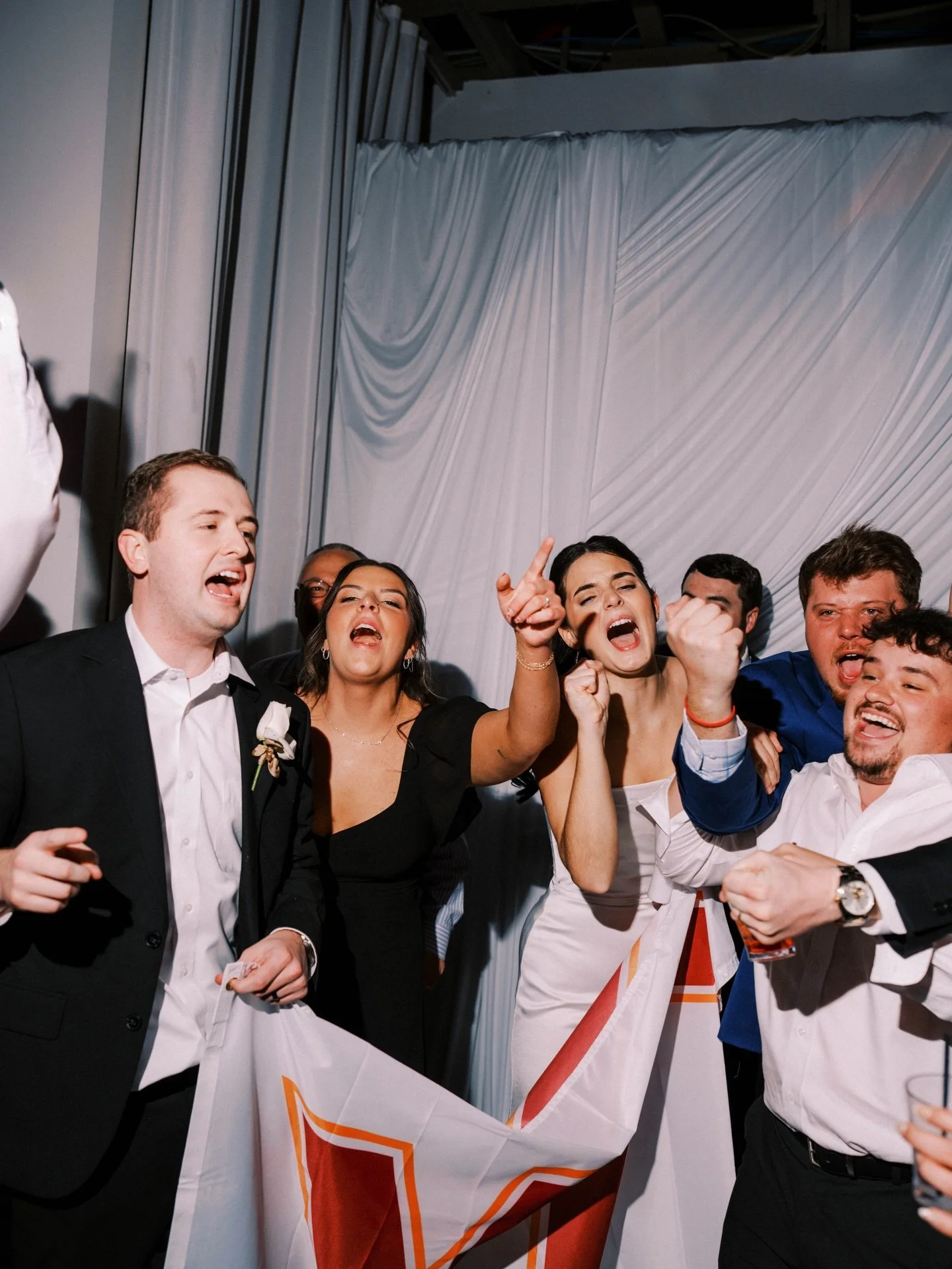 We party hard!! #weddingfun #weddingdj
