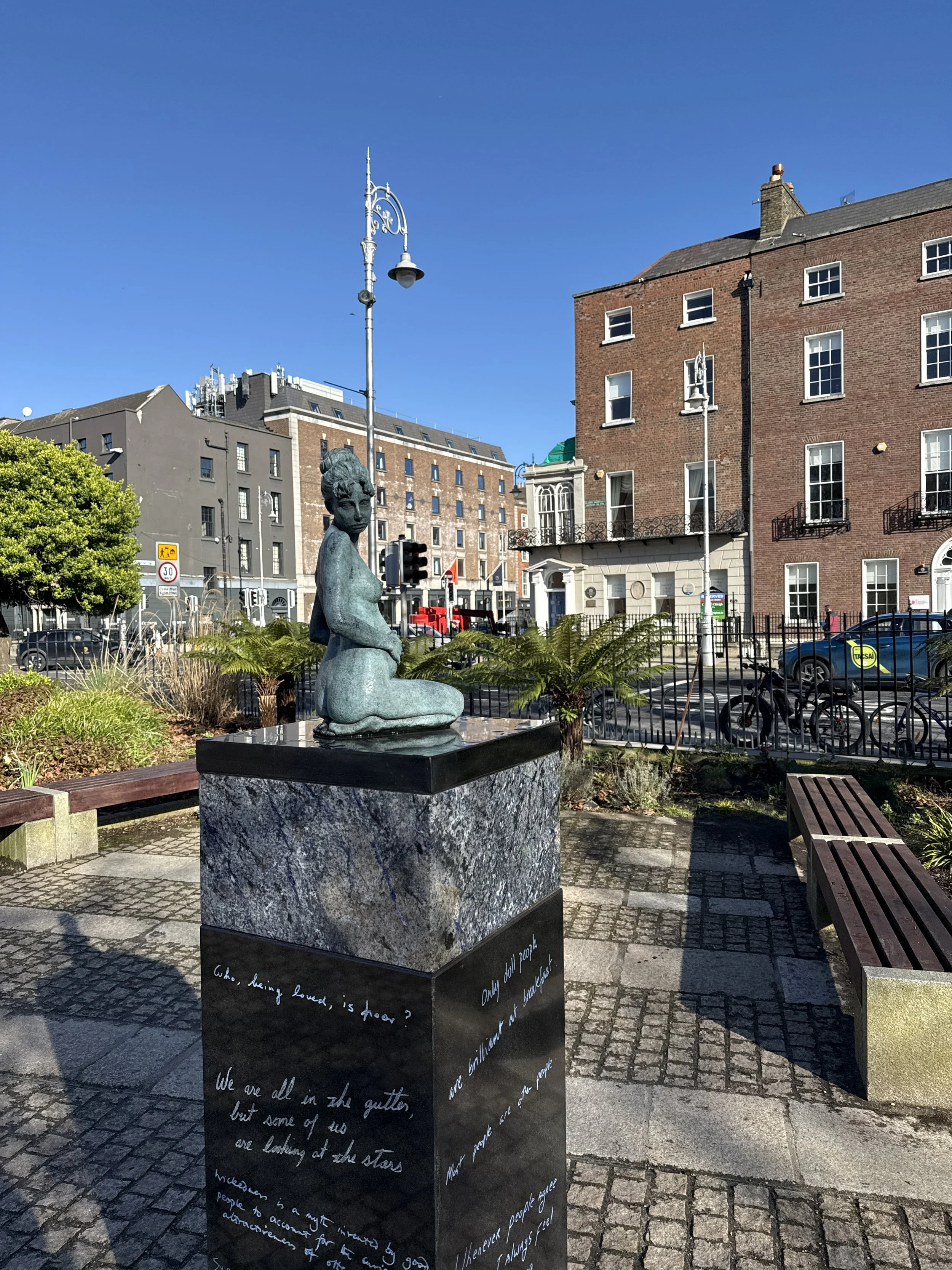 another statue beside the oscar wilde one