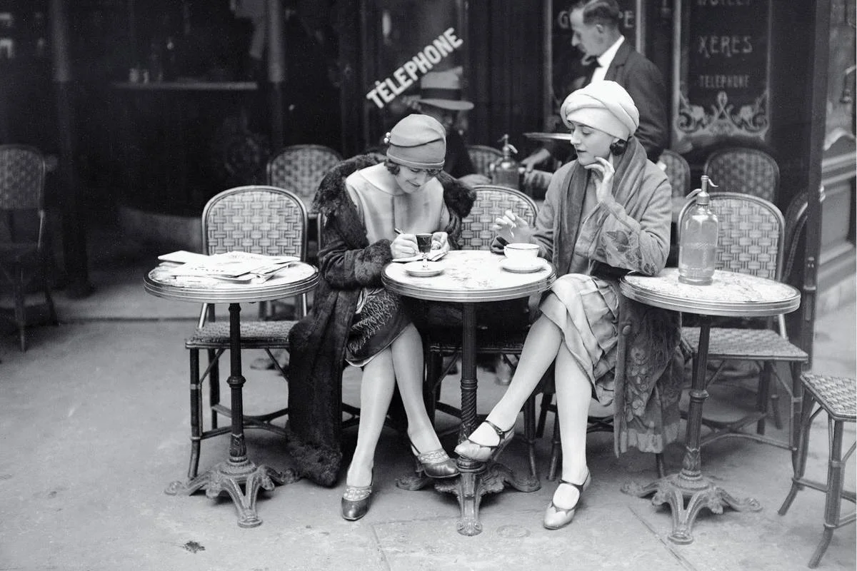 Kiki-de-Montparnasse-Paris-1920.jpeg