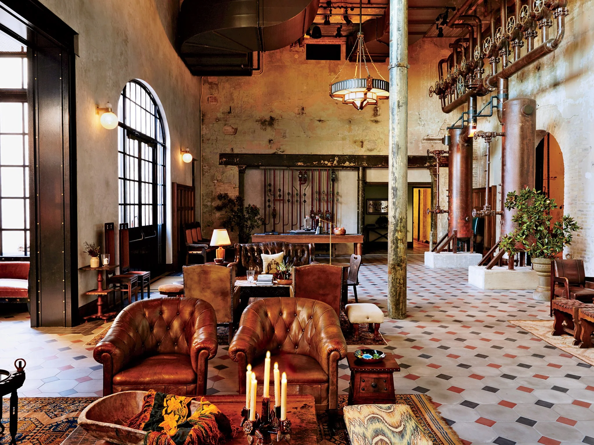 Emma's warm and inviting lobby.&nbsp;[Photo Source: Conde Nast Traveler]