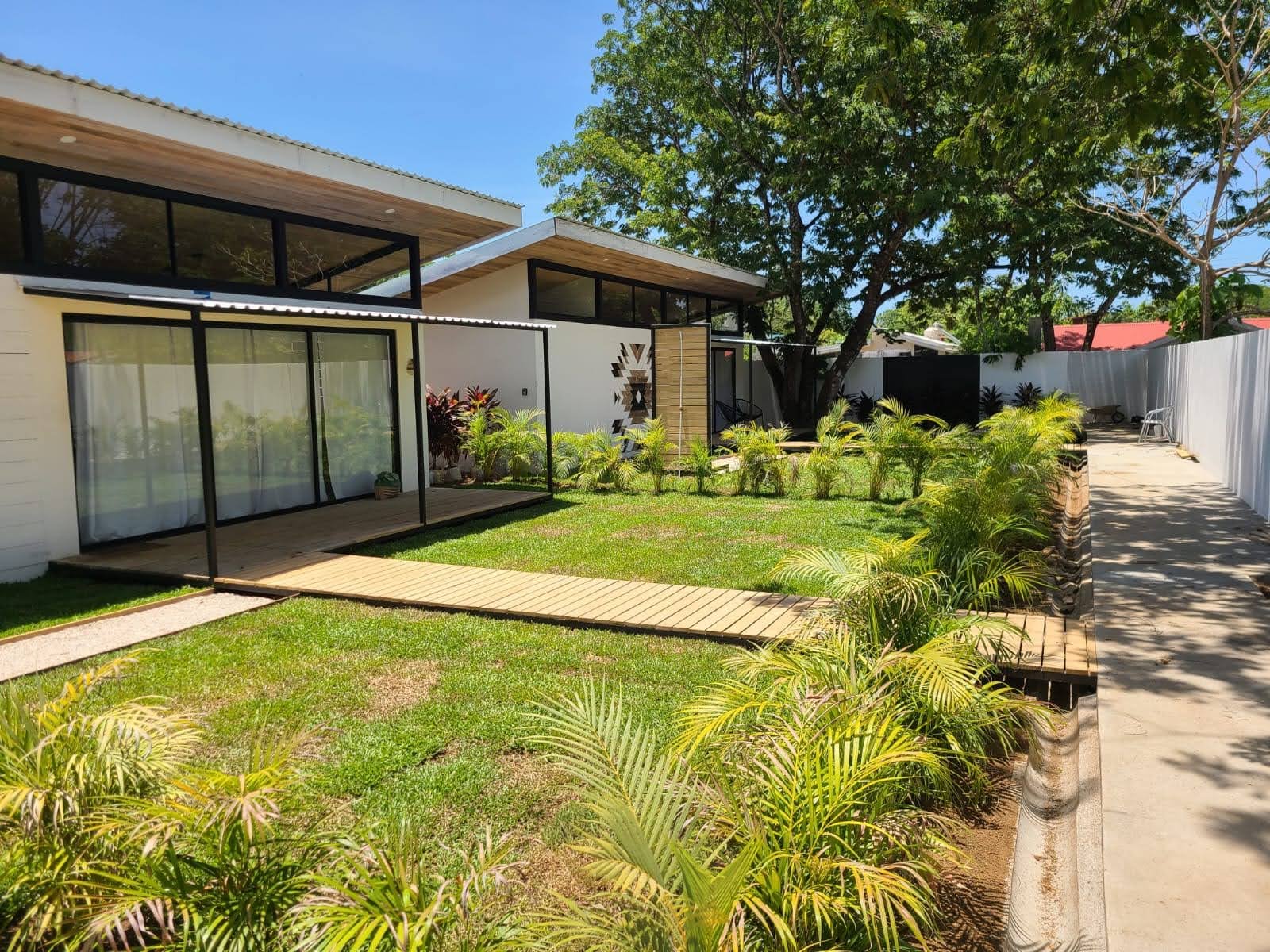 PHOTO-2023-05-09-11-24-23 2.jpg