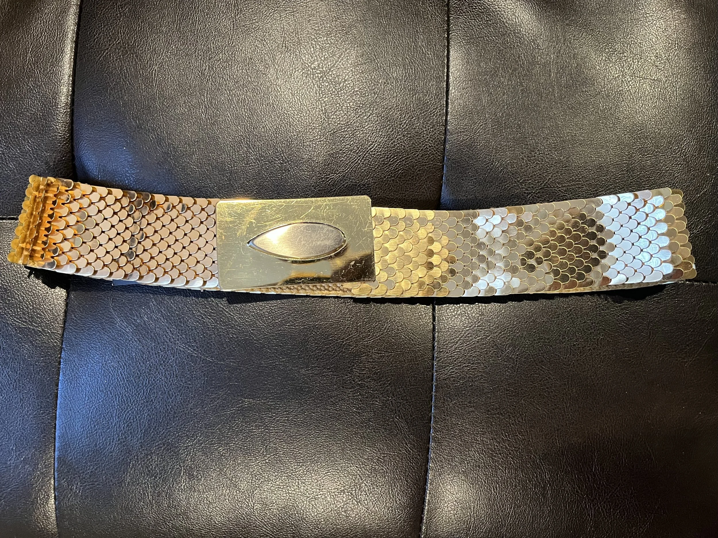 Gold Mesh Teardrop Belt