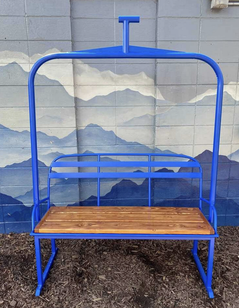 blue-ski-lift-chair-rental.png