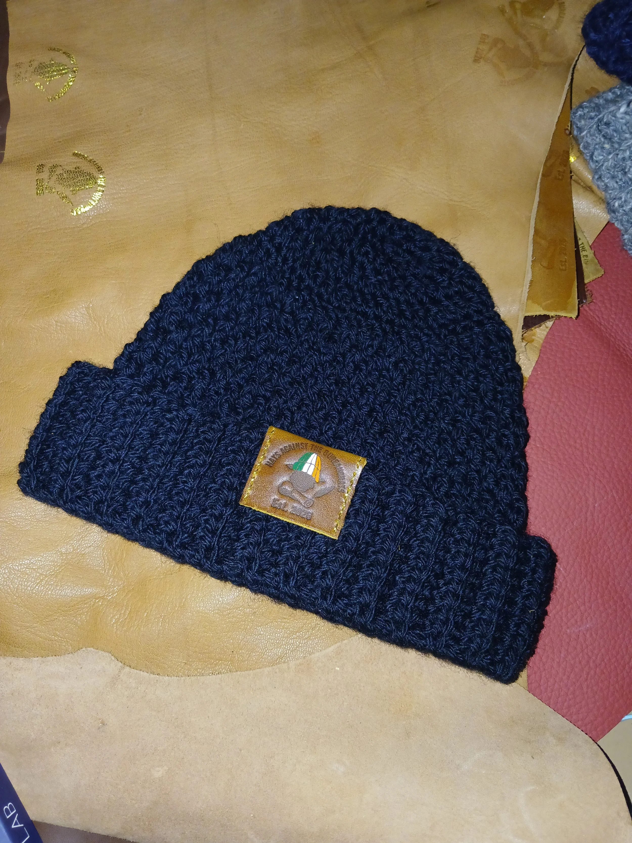 the Carrigan Woolace 1916 (100% Shetland wool) black