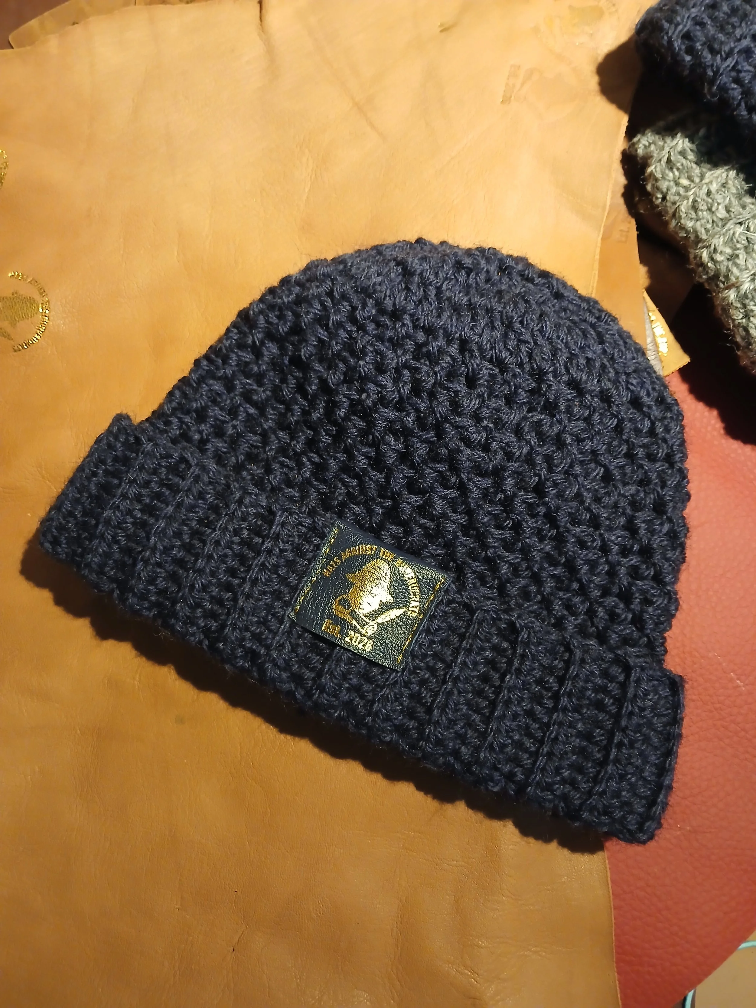 the Dougal Woolace 1360 (100% Brittish wool) navy blue