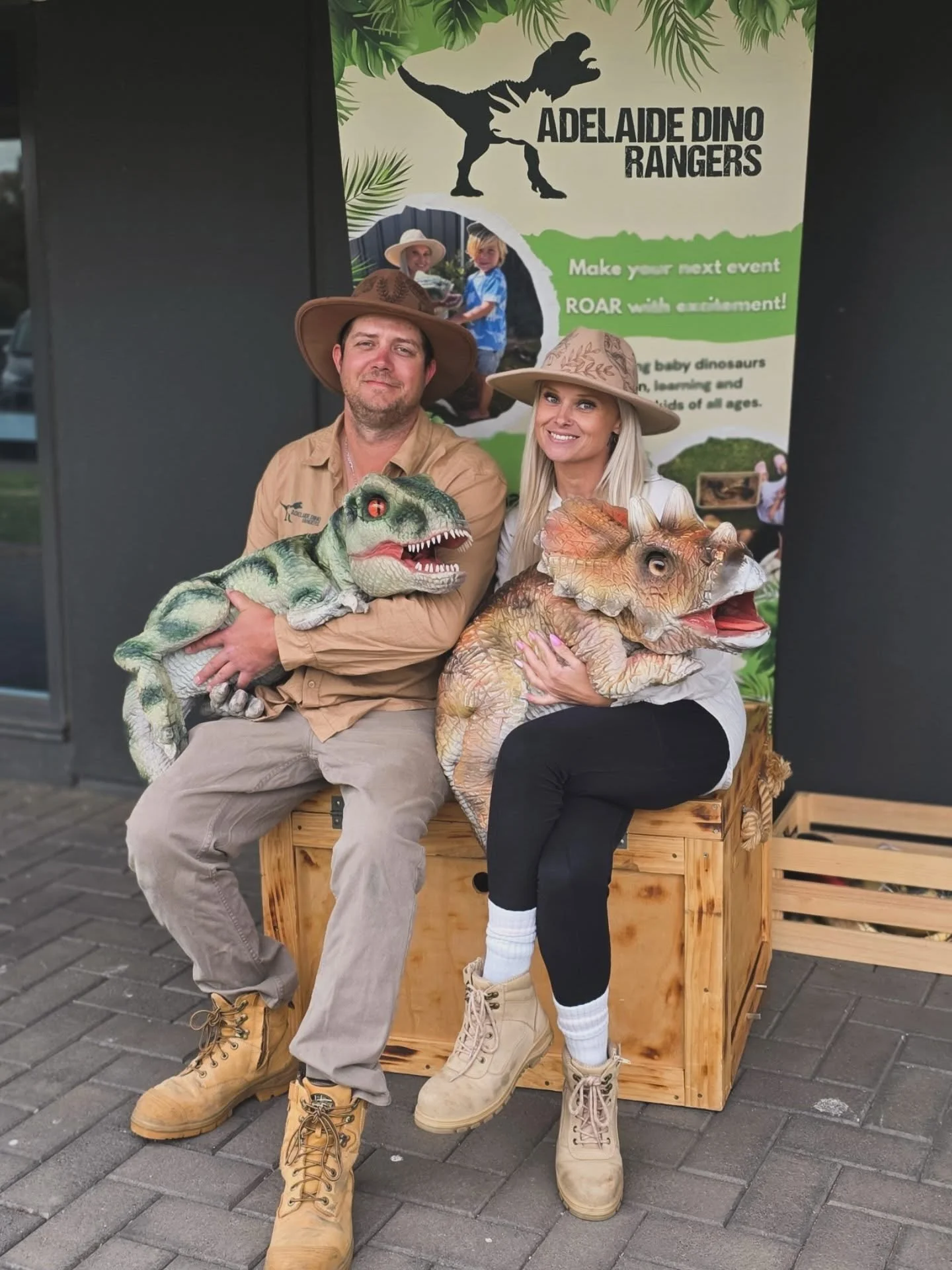 What a busy weekend! Being out in the community, plus having back-to-back dino parties 🦖✨

We had the absolute best time attending the John McVeity Centre Family Fun Night and celebrating so many ROARSOME birthdays! Bringing our dinosaurs out to mee