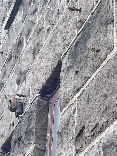 Close up of the Bankastræti 3 stone mortar joints for the