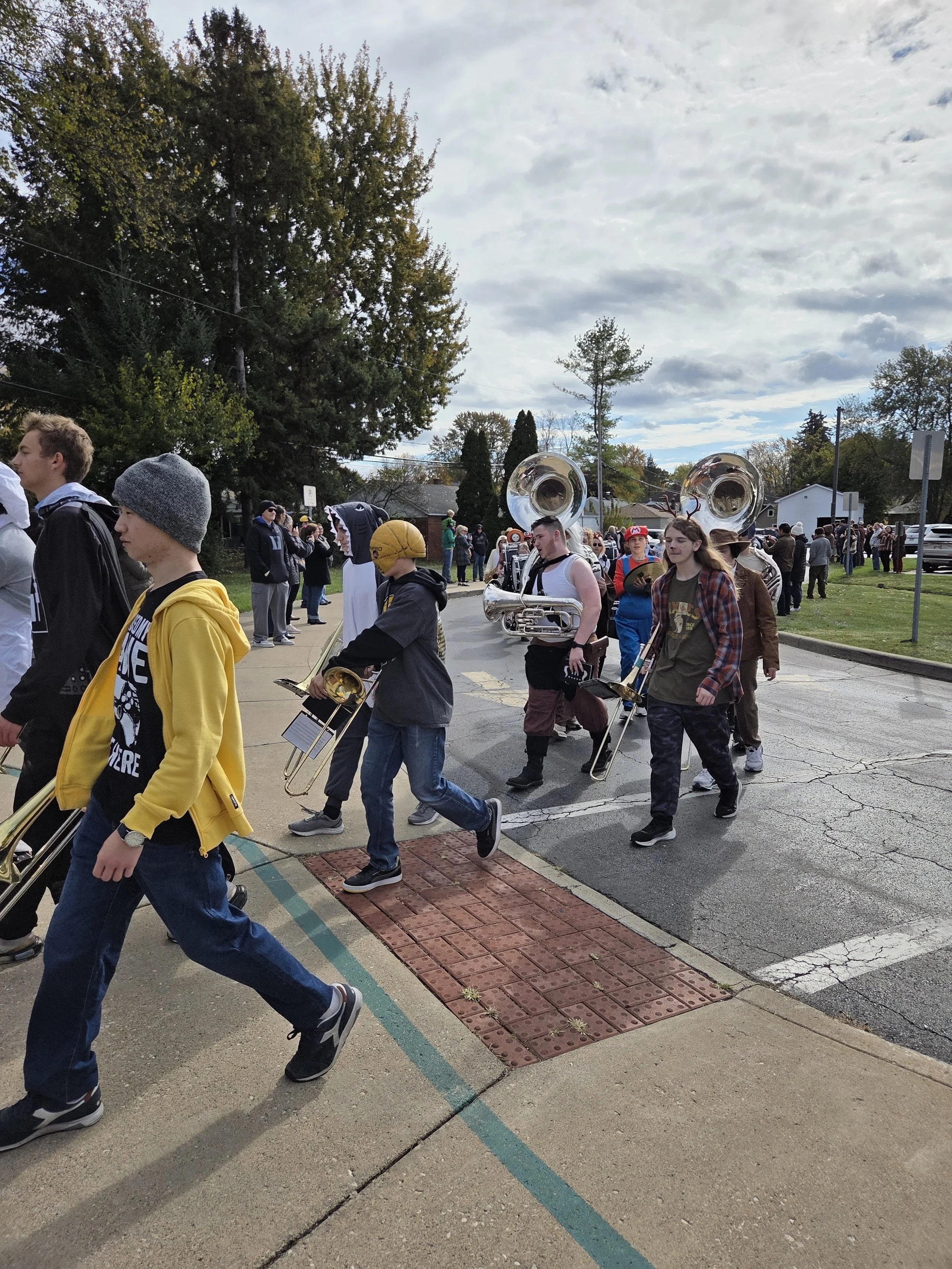 HS Band @ ES Halloween Parade