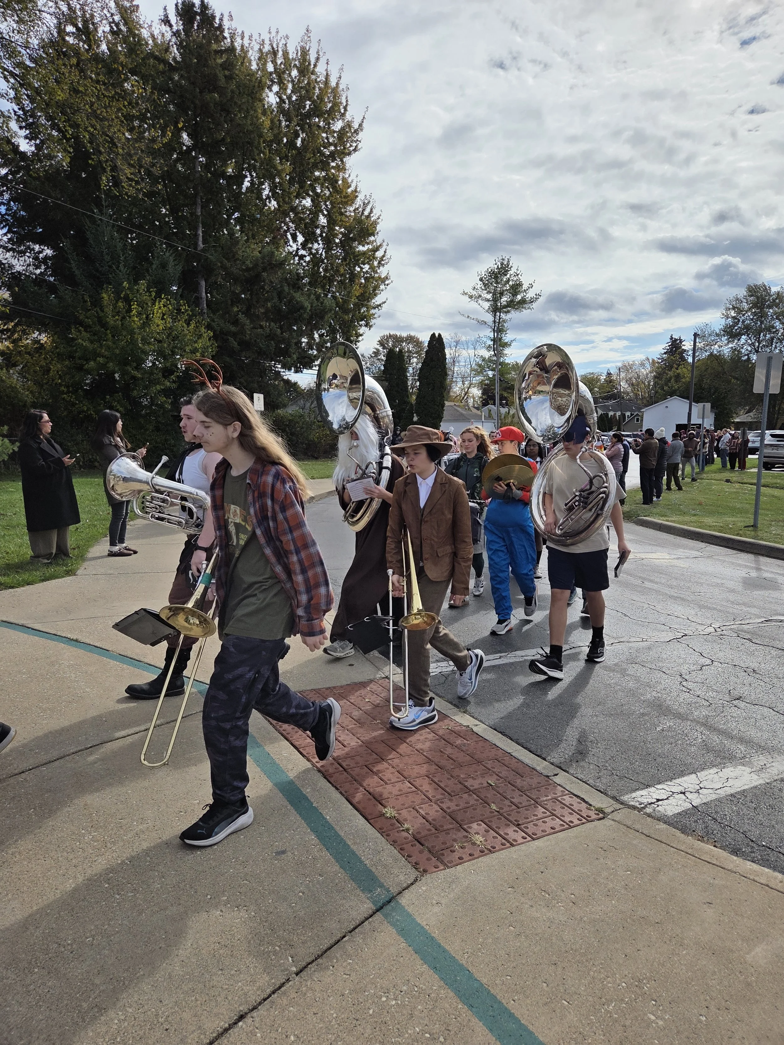 HS Band @ ES Halloween Parade