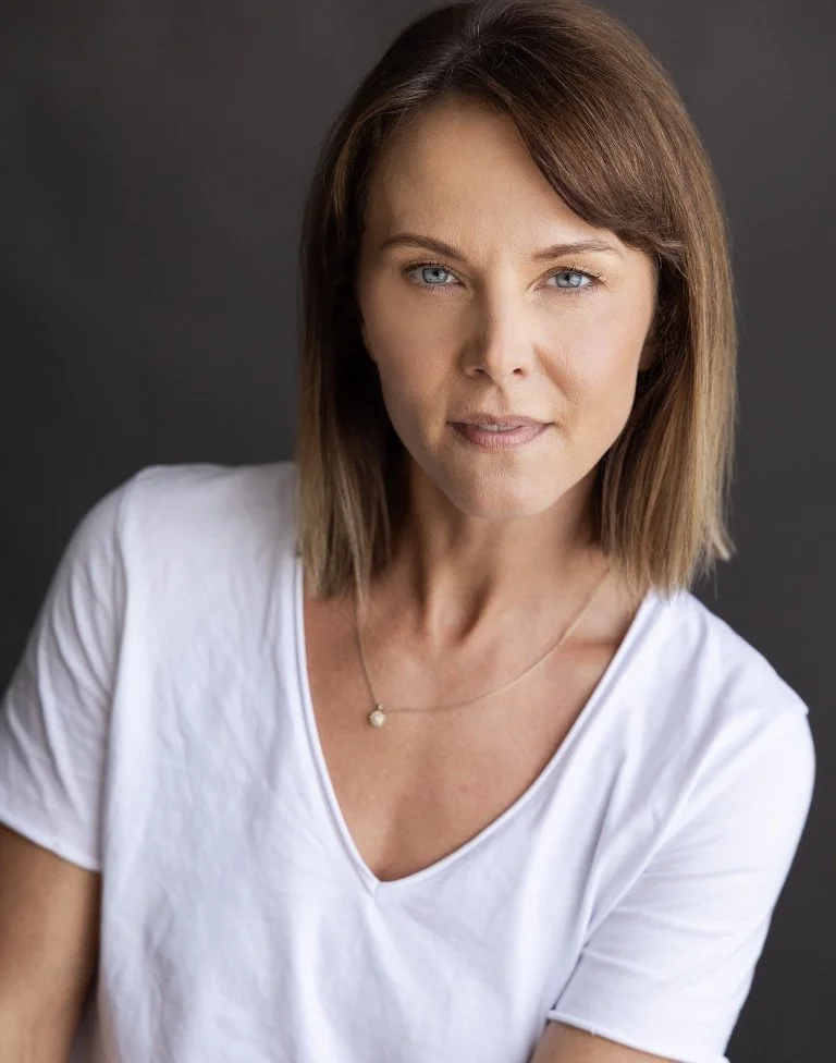 R Vandervis_9297_768x976.jpg