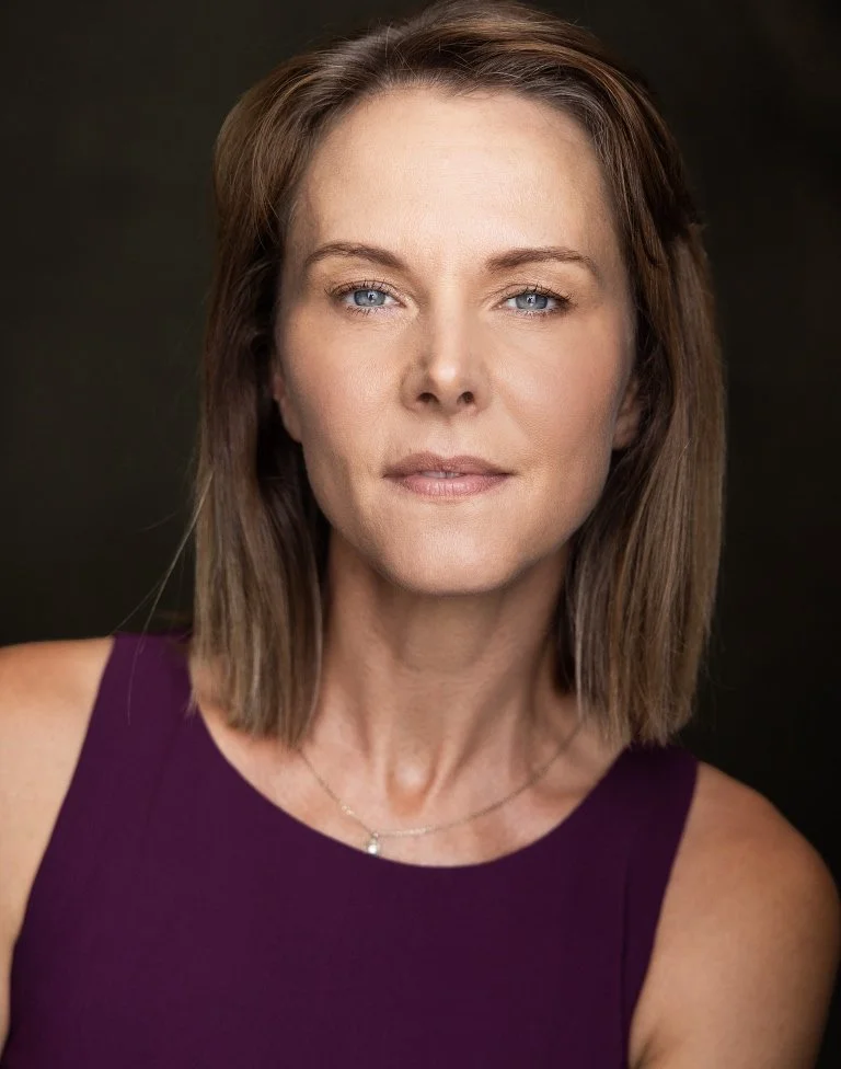 R Vandervis_9446_768x976.jpg