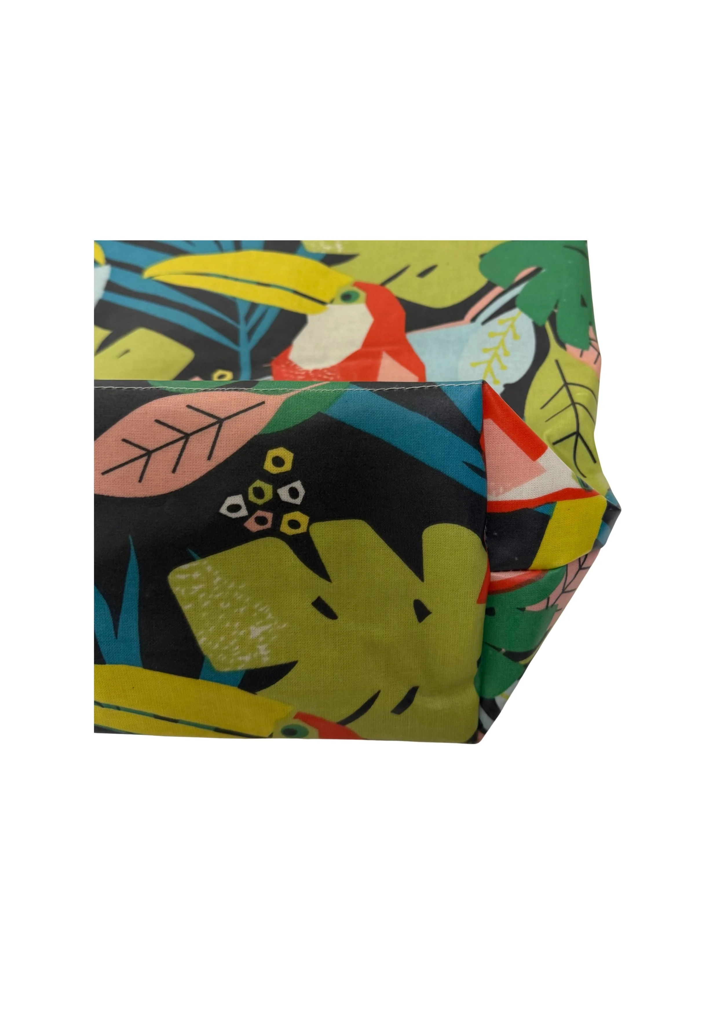 Jungle Tote corner.jpg