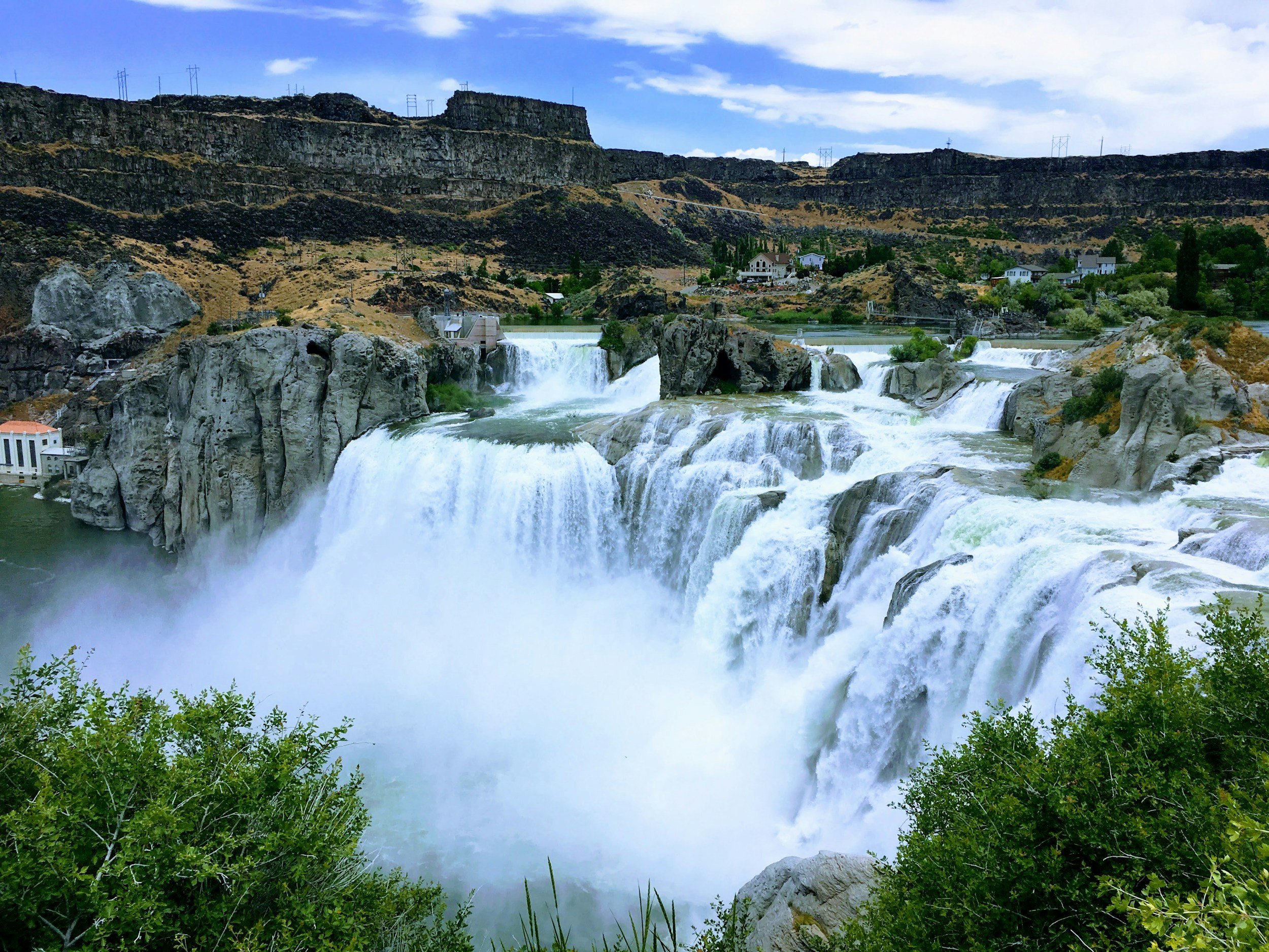 Shoshone Falls in Twin Falls, Idaho. Multiple waterfalls cascade over a cliff.