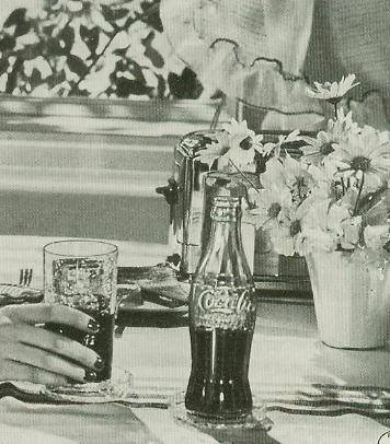 1934 Toastmaster pop-up toaster in the background!