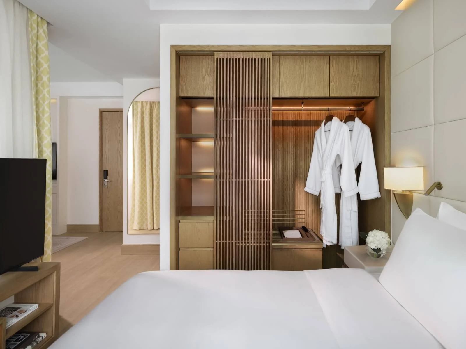 Lanson Place Hong Kong Serviced Apartments