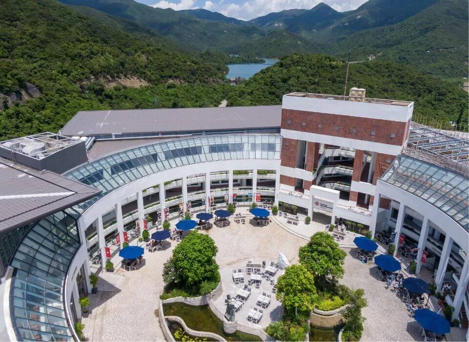 Hong Kong International School.jpg