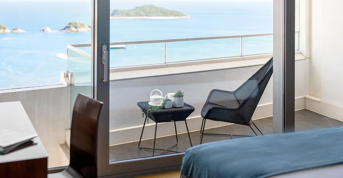 The Repulse Bay Apartments