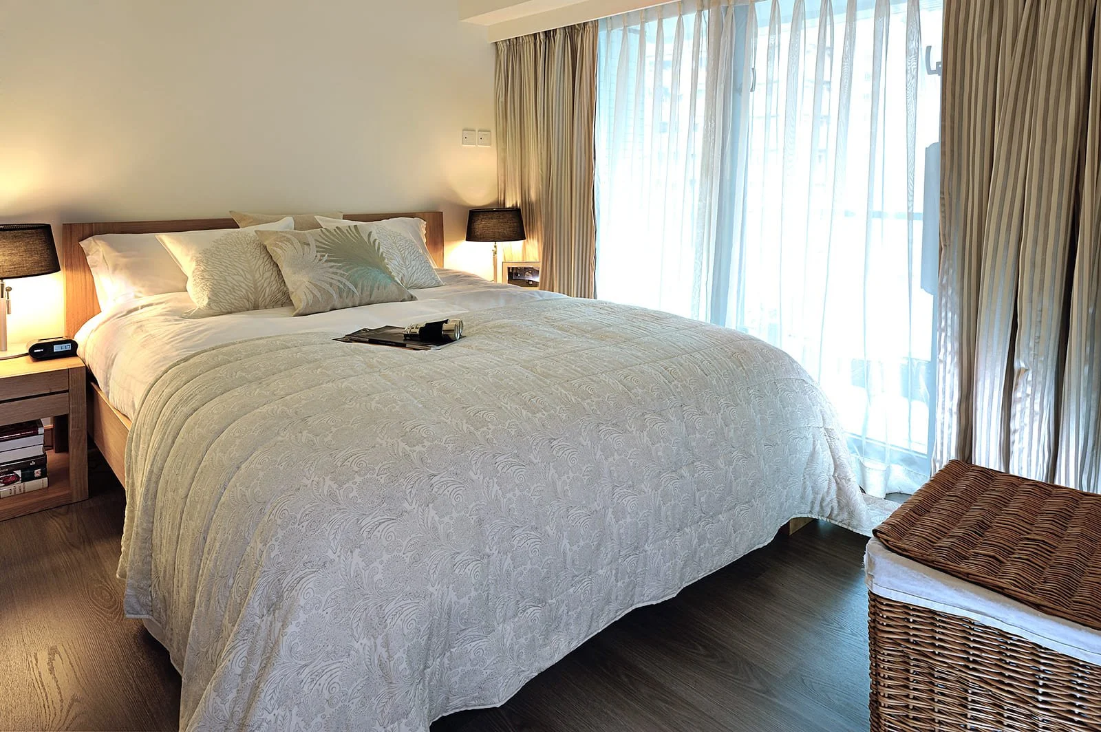 Central 1 Bedroom Serviced Apartment Lily