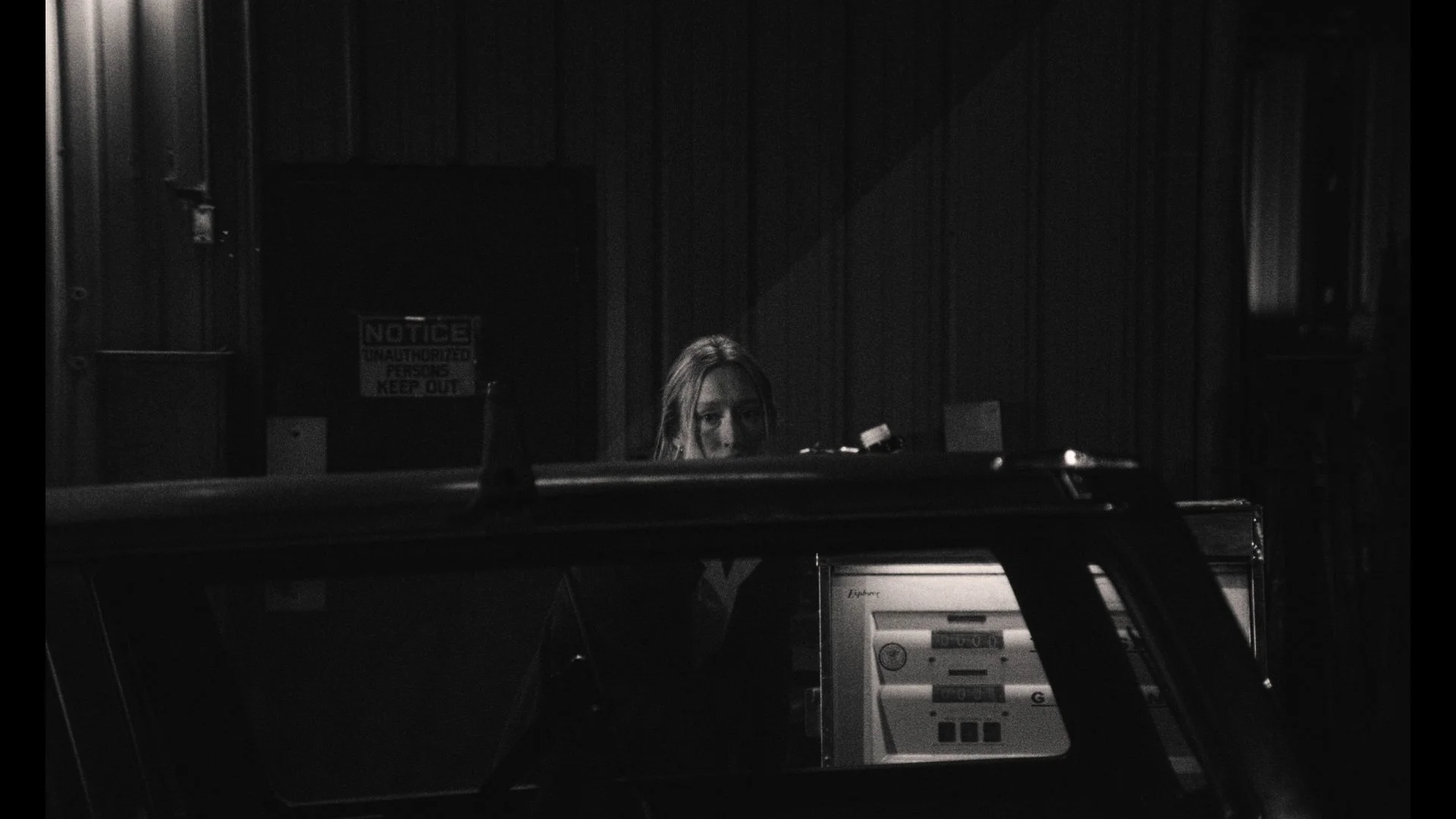 PLEASELEAVE_TURNOVER_COLOR_011324.mov_1.9.1 2.JPG