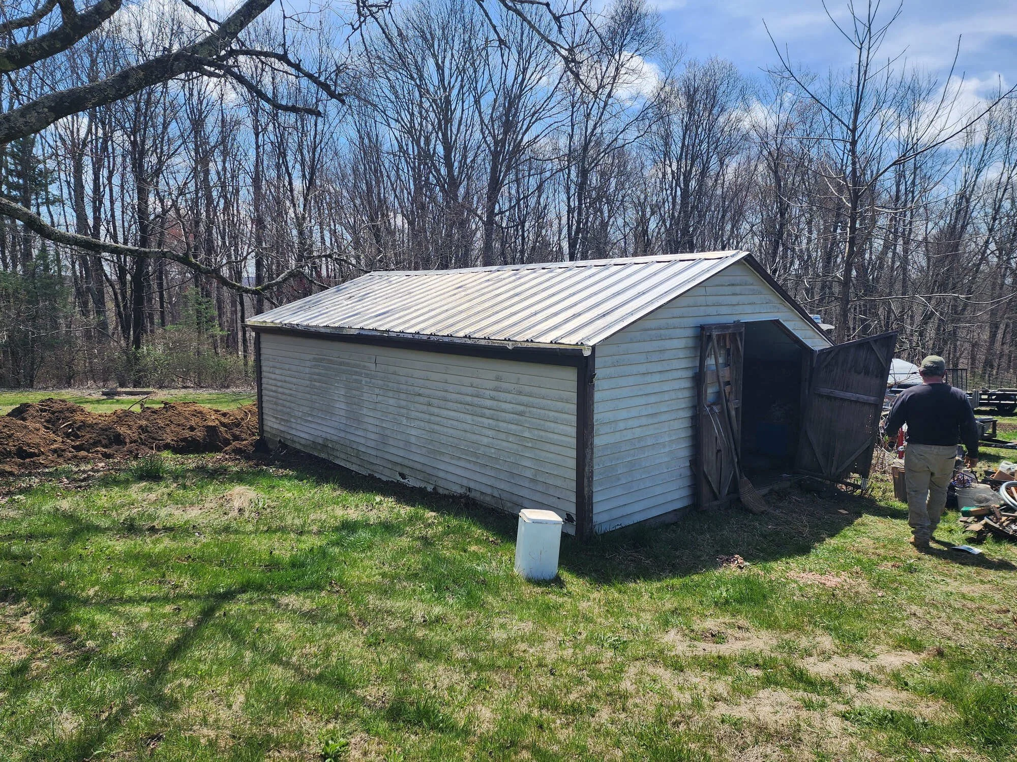 shed removal 1.jpg