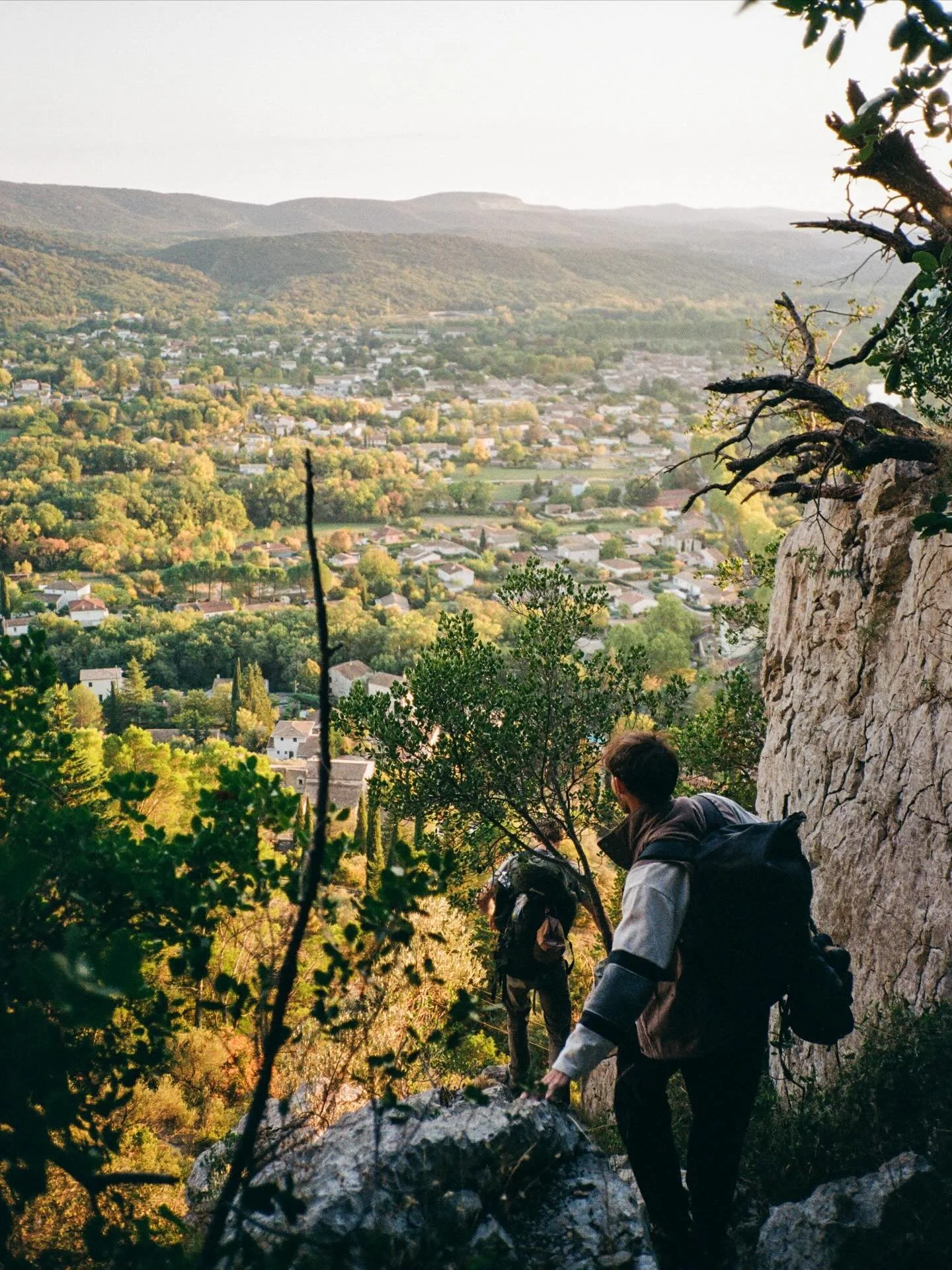 climbing day ☀️ 

scan &amp; dev by @film.speed.lab 

#climbing #outdoors #analog #onfilm #photography