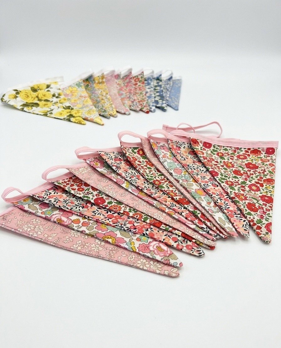 pink bunting close studio.jpeg
