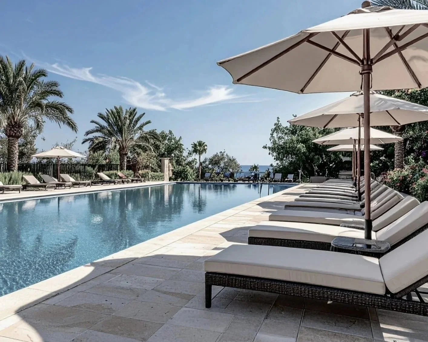 the+luxury+travel+edit+guide.jpg