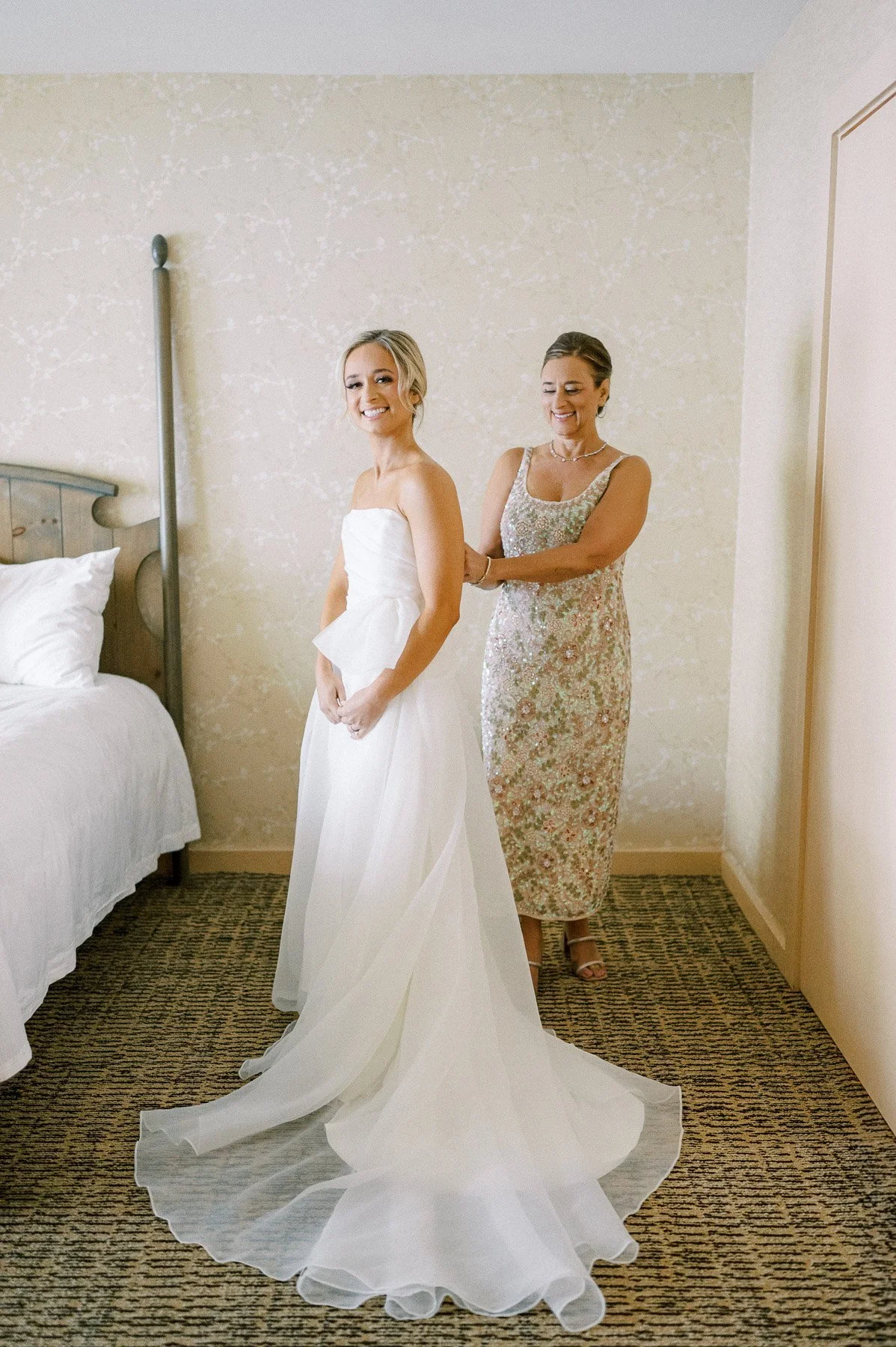 The Sagamore Fall Wedding by Michelle Lange Photography-9.jpg