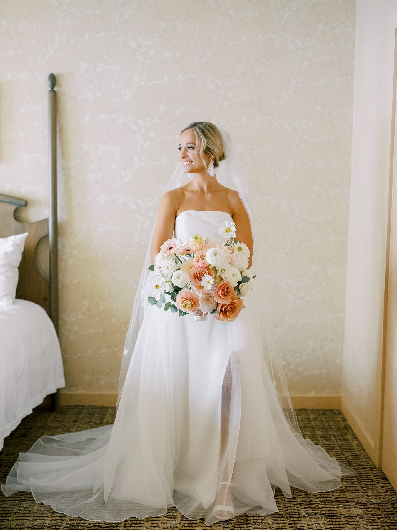 The Sagamore Fall Wedding by Michelle Lange Photography-15.jpg